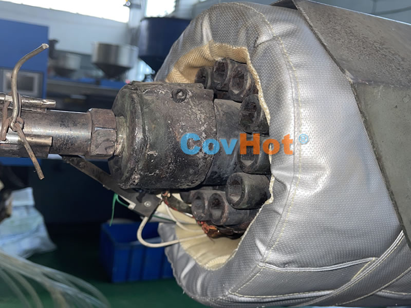 <a href=http://szyuhe.cn/e/tags/?tagname=%E6%B3%A8%E5%A1%91%E6%9C%BA%E4%BF%9D%E6%B8%A9 target=_blank class=infotextkey>注塑機(jī)保溫</a>,炮筒<a href=http://szyuhe.cn/e/tags/?tagname=%E4%BF%9D%E6%B8%A9%E5%A5%97 target=_blank class=infotextkey>保溫套</a>,方便檢修